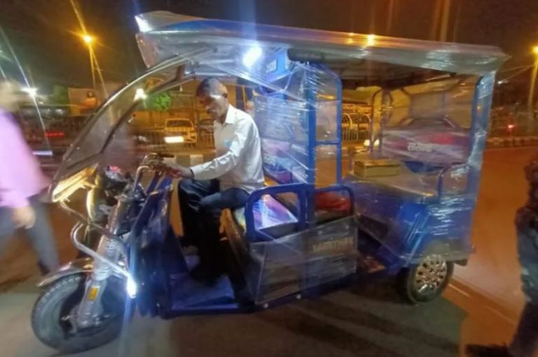 We Gifted An E-rickshaw To A Delhi Man, Devastated By Pandemic, To Make Him Self-reliant